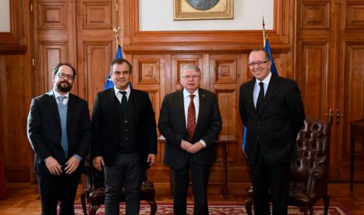 En la cita, se abordó una posible cooperación entre la Organización Mundial de la Propiedad Intelectual (OMPI) y el Poder judicial chileno.