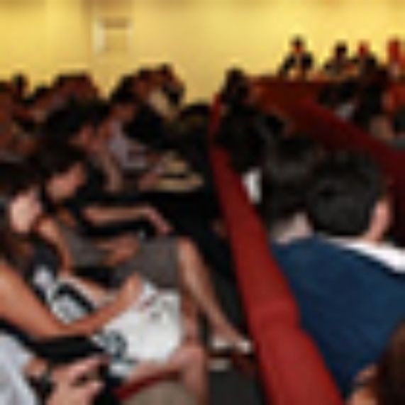 El interés por la temática del seminario se reflejó en la asistencia y la ocupación del Auditórium Alessandri. 