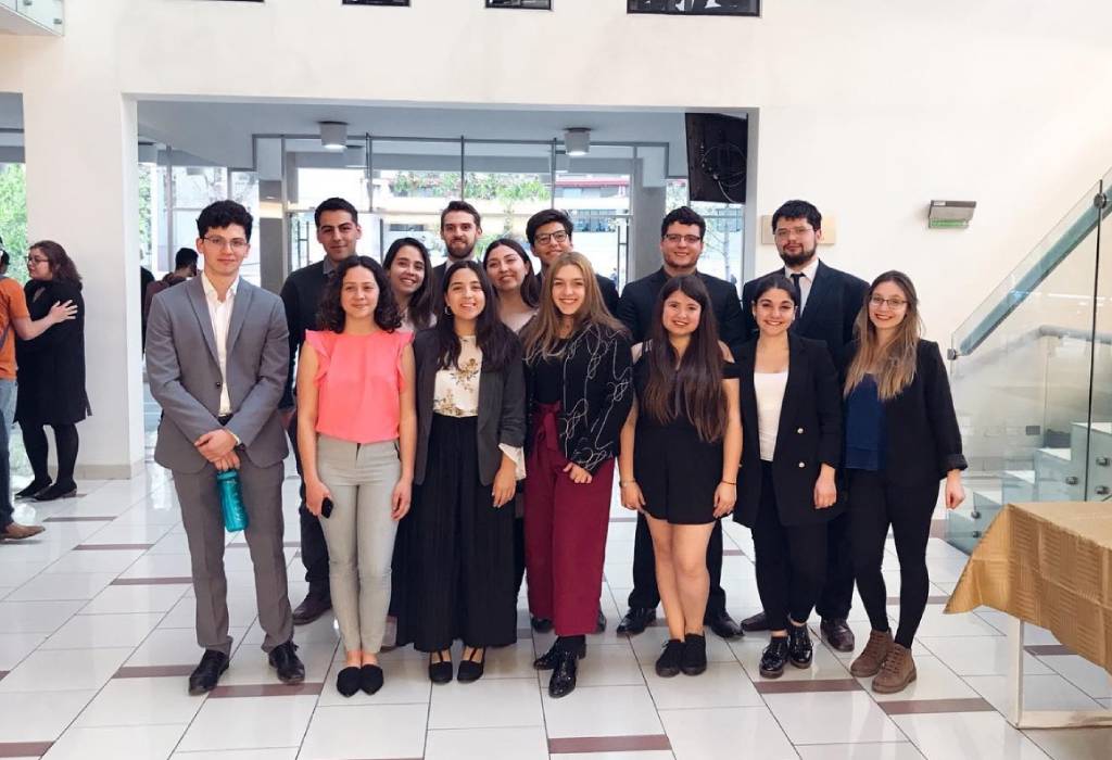 Comité organizador del Congreso Estudiantil de Derecho Civil, encabezado por la coordinadora general, Fernanda García.
