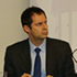 Prof. Francisco Agüero (en la imagen a la izq.) director del Centro de Regulación y Competencia de la Facultad. 