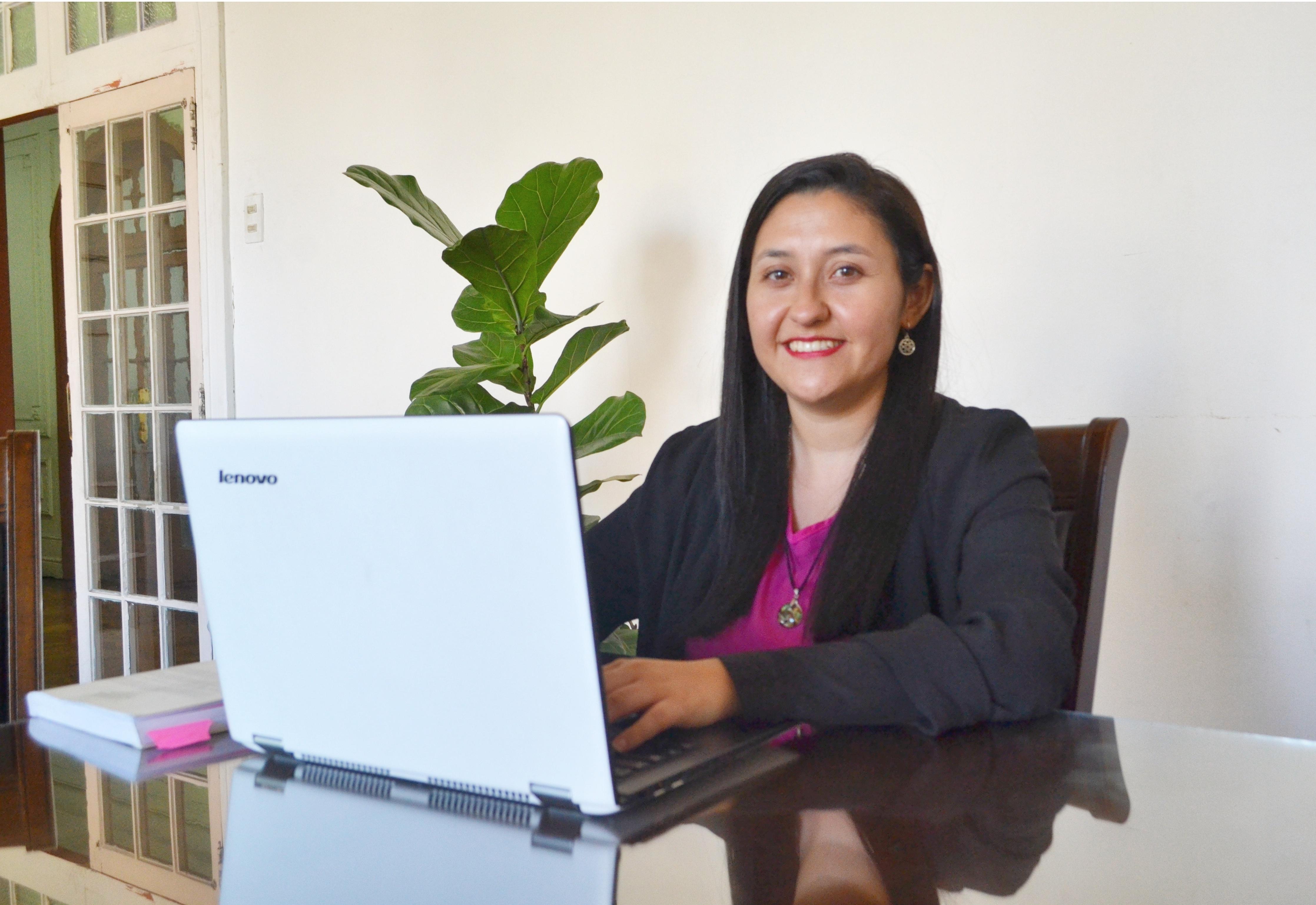 Gabriela Cisterna Orellana, abogada Universidad de Chile, Magíster de Derecho del Trabajo y Seguridad Social UAI y asesora de trabajadores y organizaciones sindicales en Estudio Jurídico Sindical.