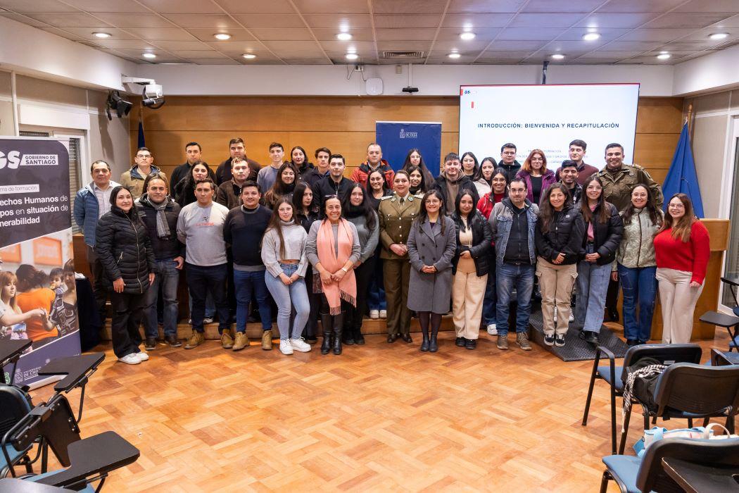 Culmina tercera versión de capacitación a Carabineros en Facultad de Derecho U. de Chile