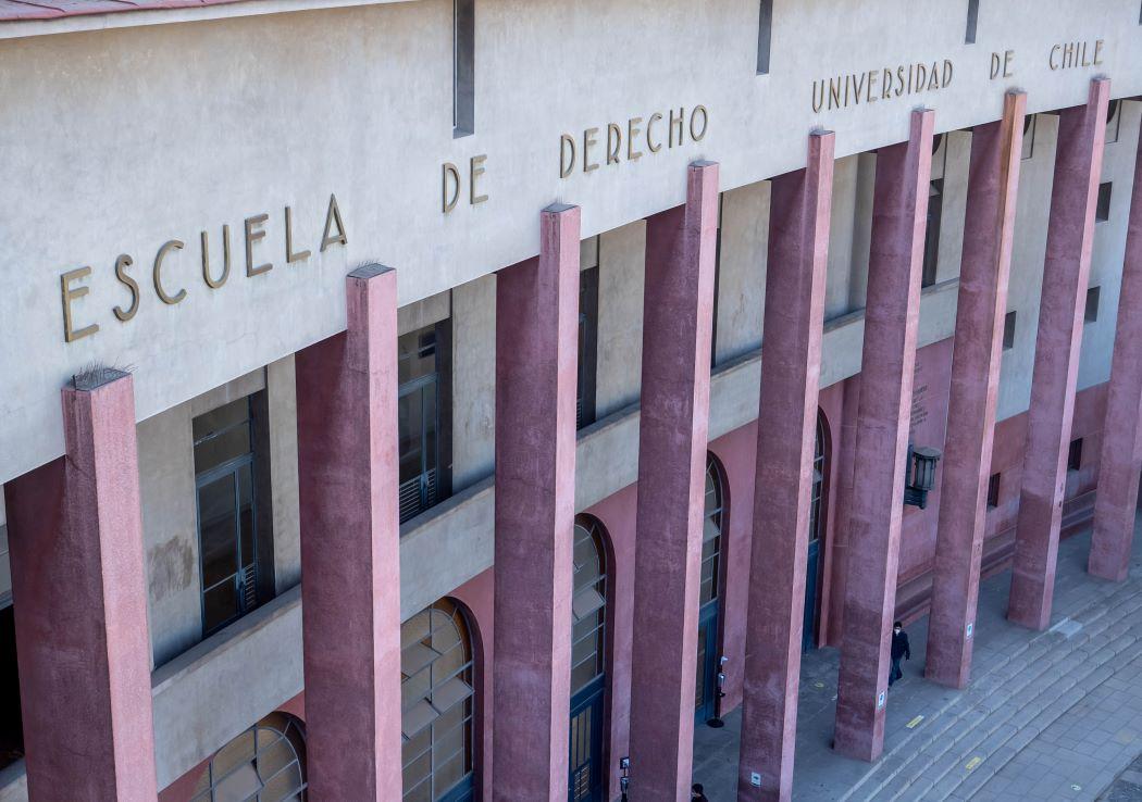 Facultad de Derecho de la Universidad de Chile logra puntaje histórico de ingreso