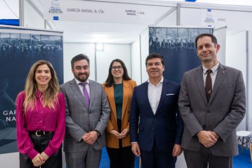 Histórica participación en Feria laboral de la Facultad de Derecho  