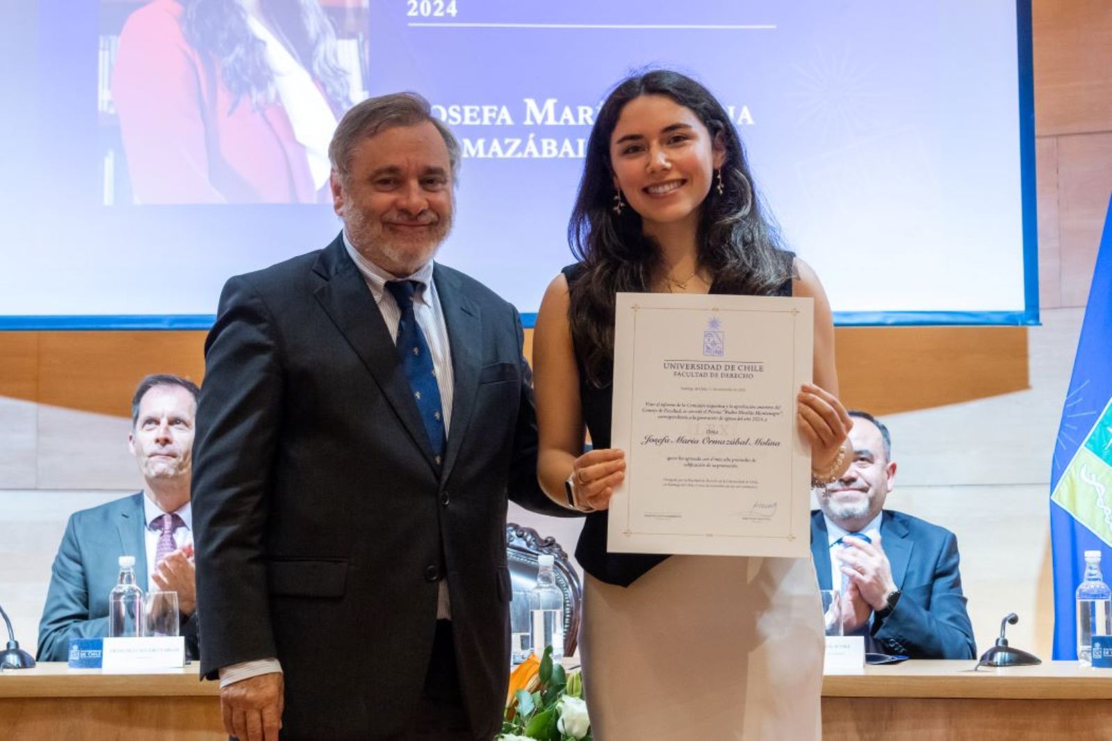 Facultad de Derecho de la Universidad de Chile entregó Premios de Excelencia Académica 2024