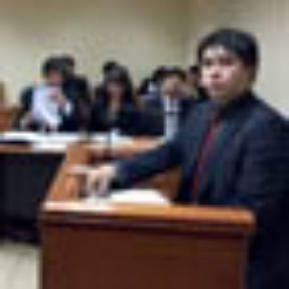 Curso de Clínica Jurídica del profesor Lepin realiza juicio simulado