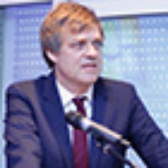 Prof. Jeßberger explica estado del derecho internacional en Alemania