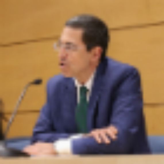 Académico de la U. de Alcalá aborda la necesidad de mayores derechos sociales 