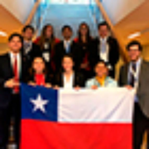 Universidad de Chile participa por primera vez en el concurso Vis Moot de Arbitraje Comercial Internacional