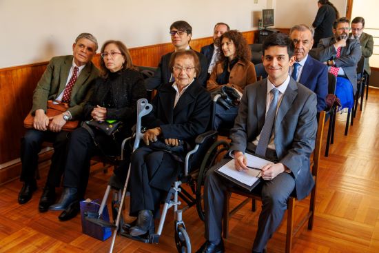 El premiado Franco Palavecino y su familia.