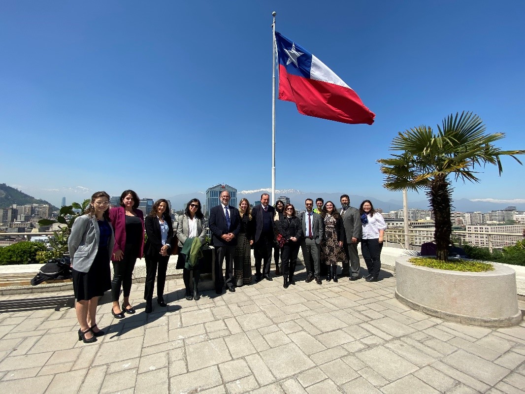Delegación profesores chileno-argentinos en dependencias del Ministerio de Relaciones Exteriores de Chile.