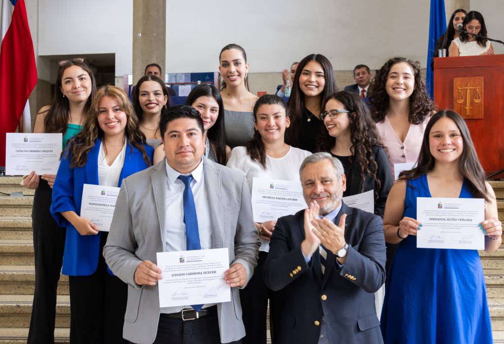 El equipo de voleibol femenino fue distinguido por su desempeño durante el año, donde pudieron alzarse como bicampeones de los JOE y los TIF.