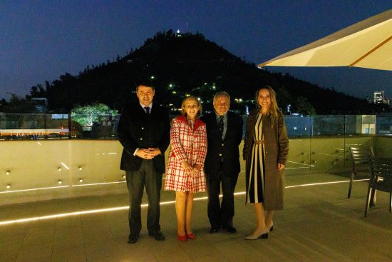 Izquierda a derecha: Ministro Omar Astudillo, magistrada Maritza Villadangos, Decano Pablo Ruiz Tagle y magistrada Lilian Leyton.