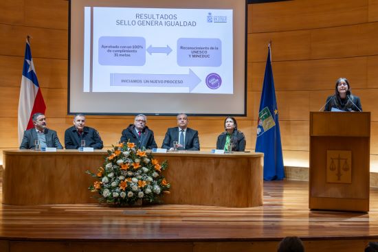 Paulina Navarrete, encarga de la Oficina de Género y Diversidades Sexuales.